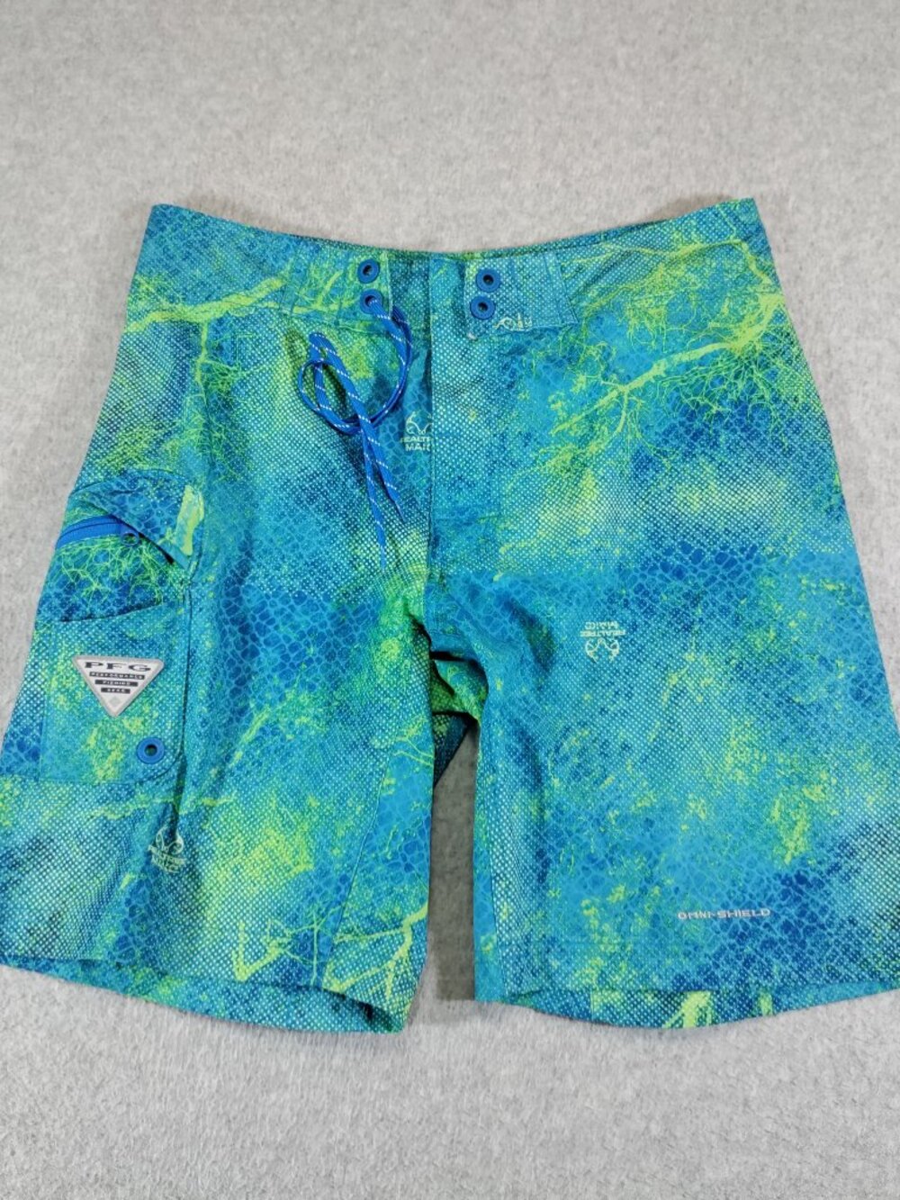 Columbia PFG Board Shorts Mens 30 Real Tree MAKO Stretch Bottle Opener Swim Fish